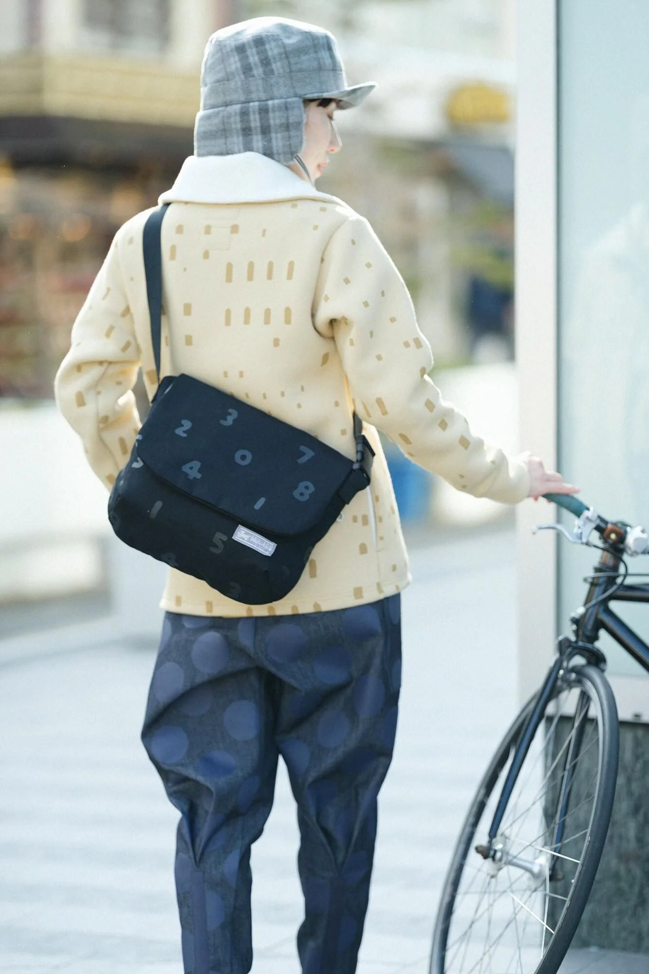 Thumb 4